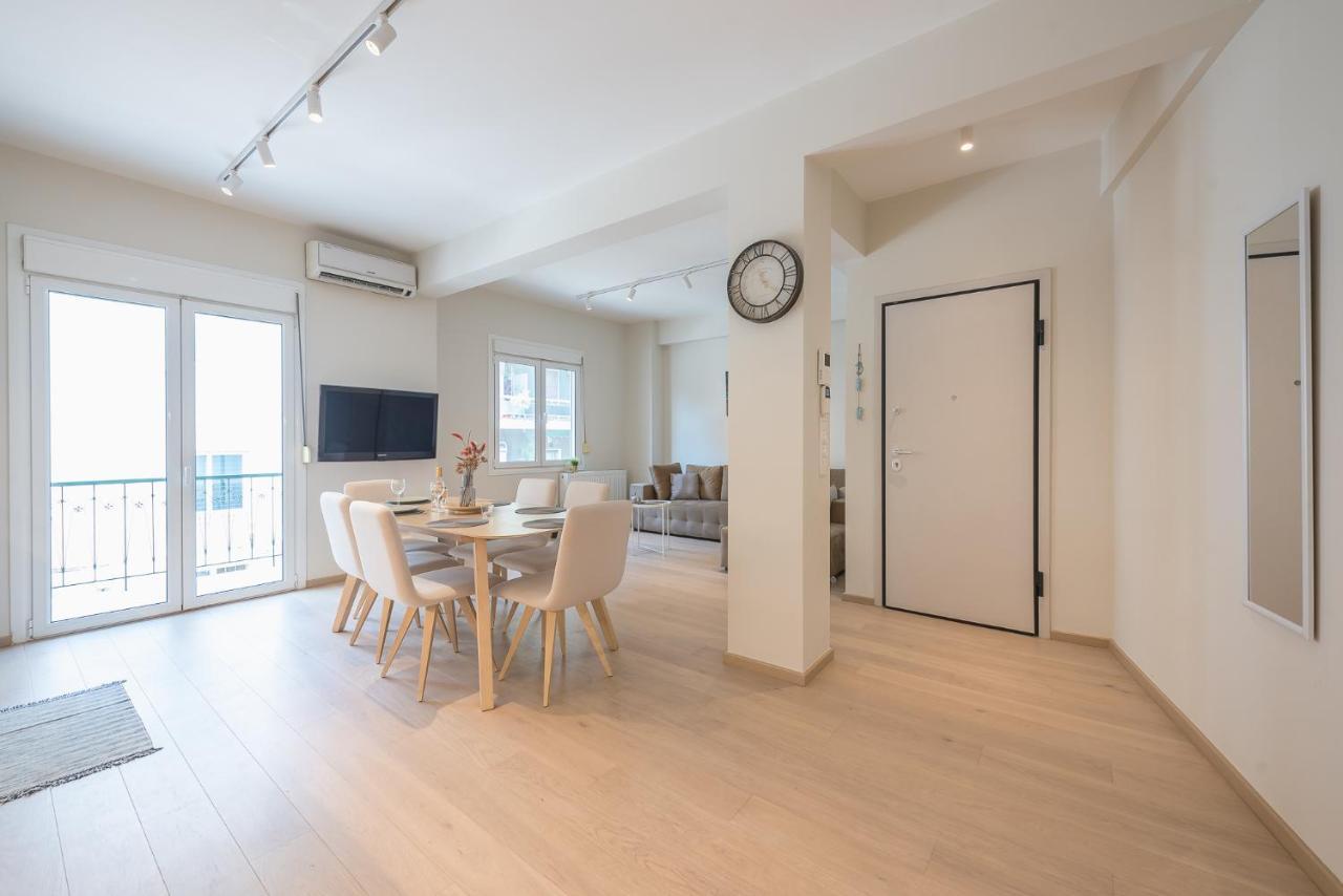 Stylish 2Bdr Apt By Acropolis Atina Dış mekan fotoğraf