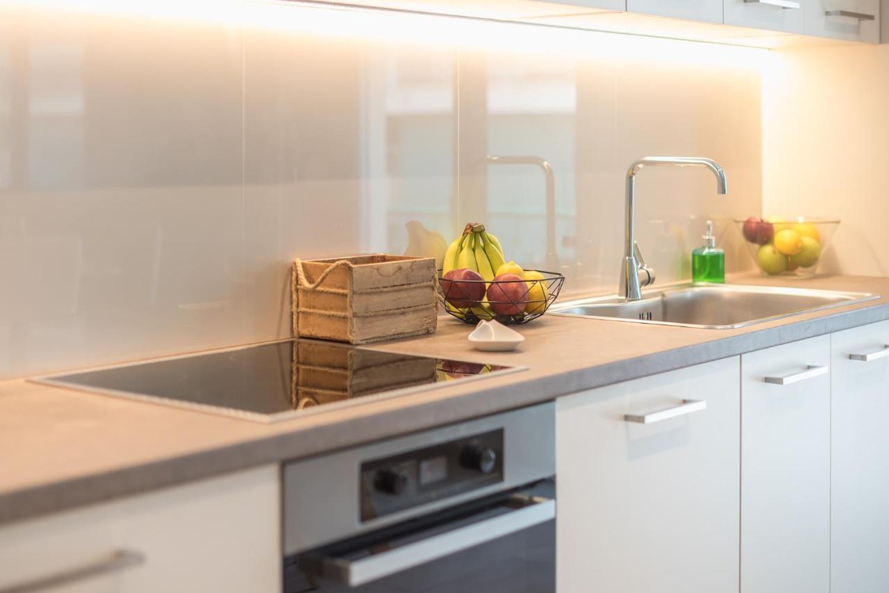 Stylish 2Bdr Apt By Acropolis Atina Dış mekan fotoğraf