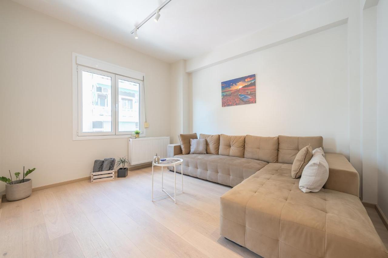 Stylish 2Bdr Apt By Acropolis Atina Dış mekan fotoğraf