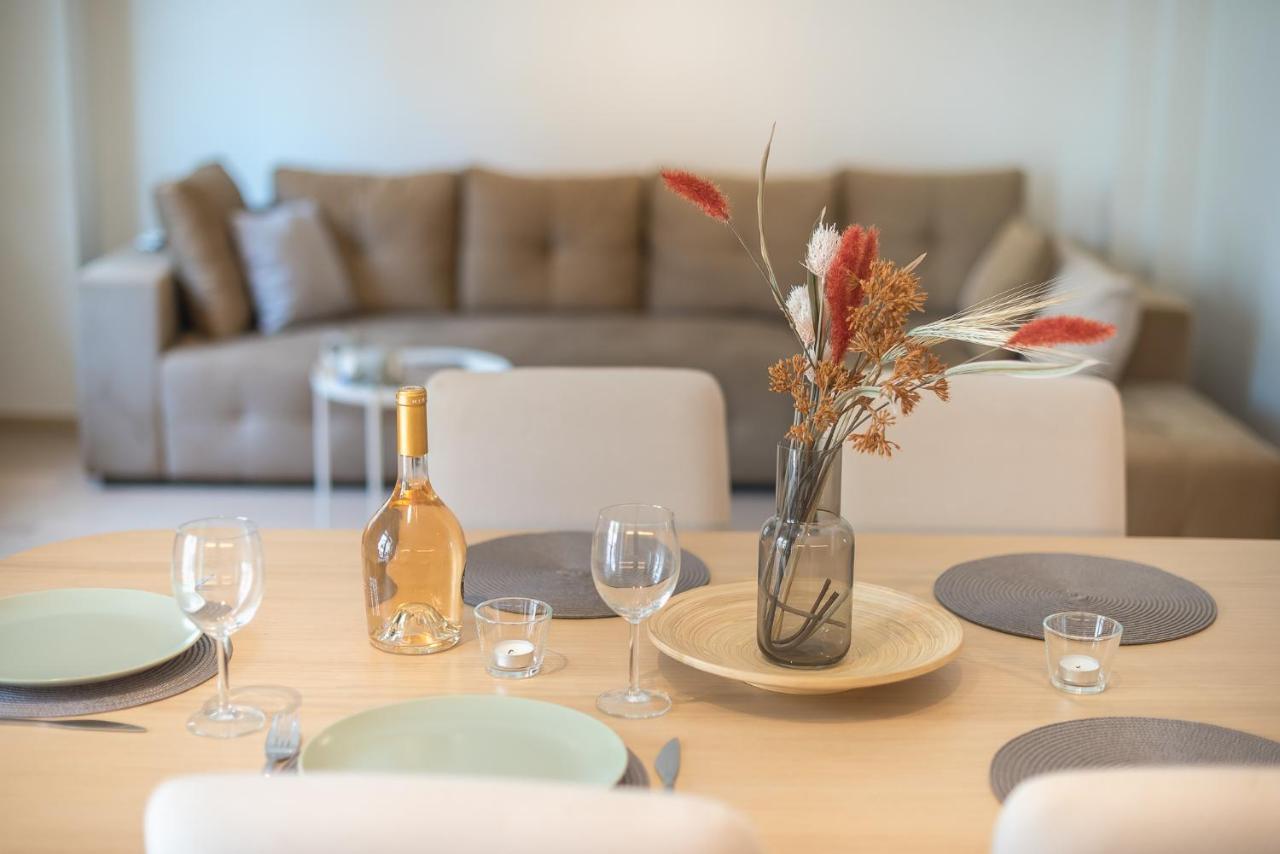 Stylish 2Bdr Apt By Acropolis Atina Dış mekan fotoğraf